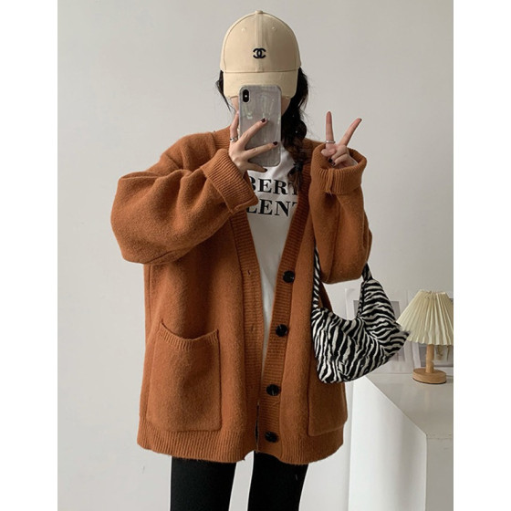 懶惰的柔軟和蠟質厚的毛衣夾克，適合女性鬆散的春季和秋季V領大型口袋開衫